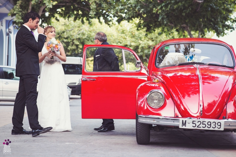 FOTOS boda civil ALCAUDETE COCHE DE BODA NEW BEATLE