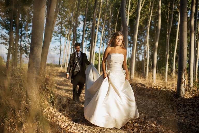 Novios en el bosque