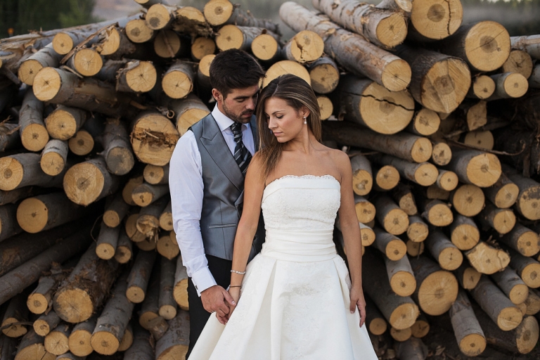fotografía artistica de boda en el bosque