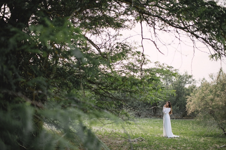Sesión editorial de novia en el bosque