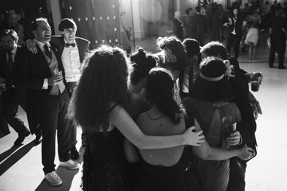 Boda en Carmen de San Cristobal Jaén731b Emotivo abrazo novios Fotos boda Carmen de San Cristobal