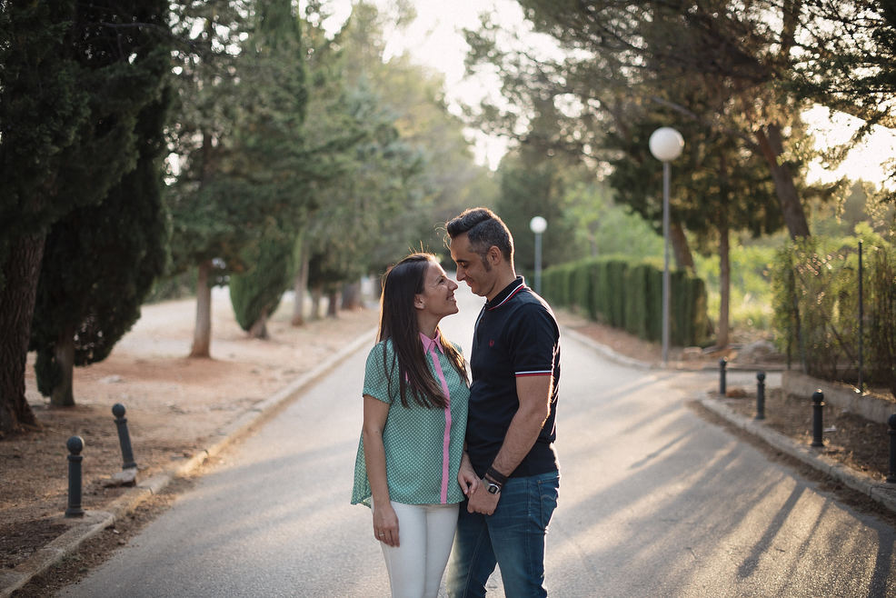 M Isabel y Juanjo , fotografía moderna de boda Preboda Jaén380