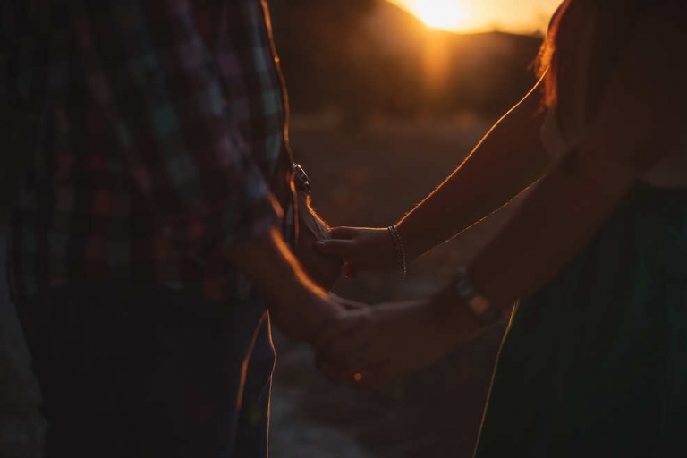 Fotografía natural y moderna FOTOGRAFO de boda Jaén LUZ NATURAL